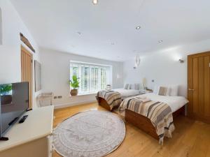 The Malthouse, a 5 minute walk to Bantham