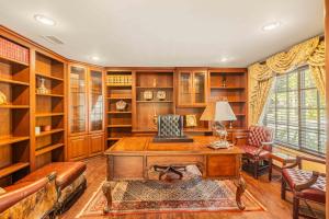 @ Marbella Lane - Hidden Gem in Orange County