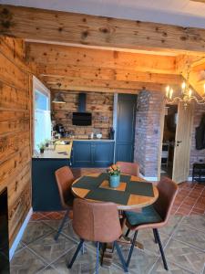 Noclegi Panorama - Domek RUSTIC