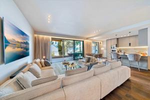 Luxury Lakefront Loft in Montreux Swiss Reviera by Guestlee