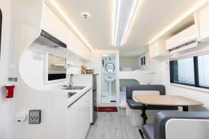 Almaengyi Caravan Glamping
