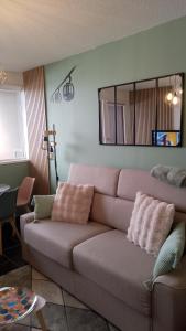 Appartements LA PETITE LUGE studio sur les pistes centre station Super-Besse : photos des chambres