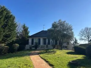 Gîte Jumapi family house with swimming pool - Fontaine-le-Comte