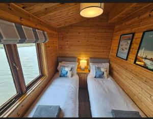 Yare River Lodge Houseboat