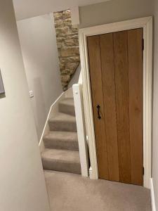 Spring Cottage 3 bedrooms in the heart of Bourton on the Water Village!