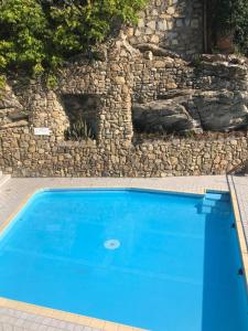 casa sul mare per 5 persone, spiaggia privata, piscine e campo da tennis