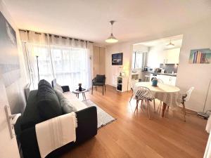 Appartement 3* à Bénodet, terrasse, parking, à 150m de la plage et thalasso - FR-1-481-49 - 3-star hotels in Bénodet