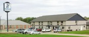 Heartland Hotel & Suites - Brandon