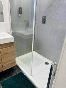 Luxury King Room room in The Beaucliffe