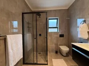 JuaMtoto guesthouse - Garsfontein