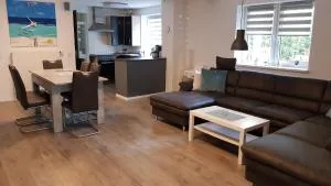 Ferienhaus Loreleytraum, Wohnung Erdgeschoss - Nochern