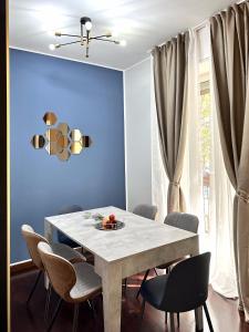 Deluxe Multispace apartment with green terrace