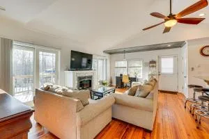 Hudson Valley Retreat with Pool Near Greenwood Lake - Chester