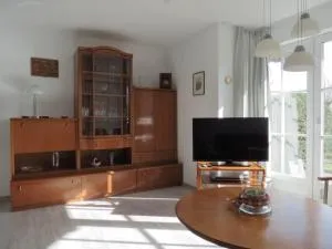 Hus op de Wurth Nr 7 - Warwerort