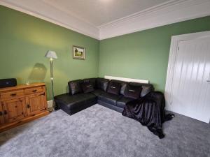 5 Bedroom semi detached home with off road parking