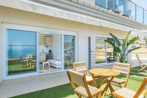 Amatista Oceanfront Stay Terrace & Sea Views