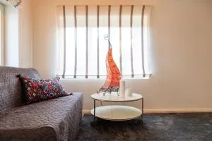 La Garçonnière - La Vue des Alpes