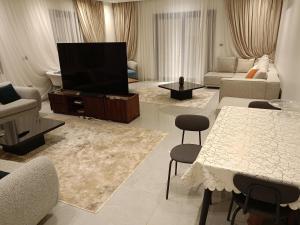 شقة بالشيخ زايد