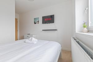 Spacious and Modern 2BR Stay Free Parking and WiFi