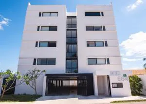 Modern New 1BR Condo Plaza Altabrisa - Tixpheual