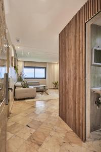 Amwaj Apt - Golden Sands and Blue Waves Beach Escape