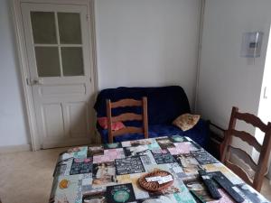 Maisons de vacances La locomotive by La BB12087 : photos des chambres