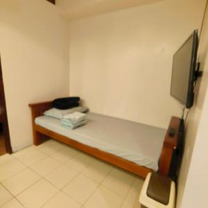 Affordable 1BR Condo near town with WIFI