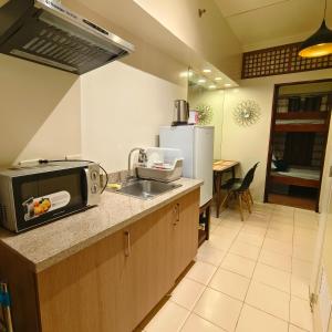 Affordable 1BR Condo near town with WIFI