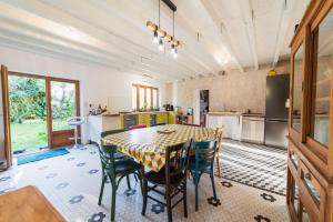 Maisons de vacances La Mouliere family house : photos des chambres