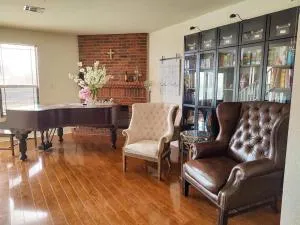 Hill Country Beauty in Red - Cedar Park