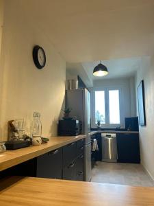 Appartements Le Coteau city center near train station : photos des chambres