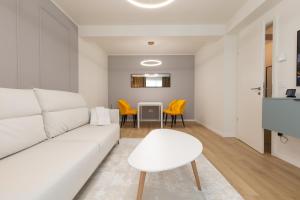 Ada Homes Coresi 304