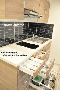 Studette Cannes Croisette Martinez Area