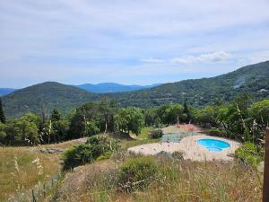 Appartements CAPSUD, La Garde-Freinet : photos des chambres
