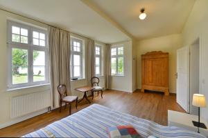 Ferienwohnung 3 mit gr Terrasse und Wasserblick