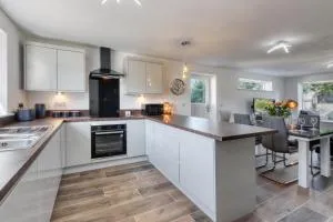 Summer Lodge - Stanhoe