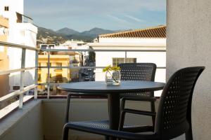 Family Connecting Room (2 Adults + 2 Children) room in NH San Pedro