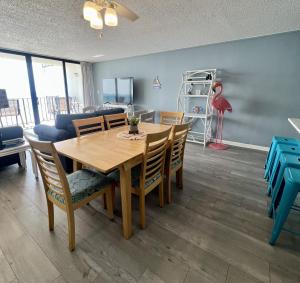 ROYAL GARDEN RESORT 301 condo