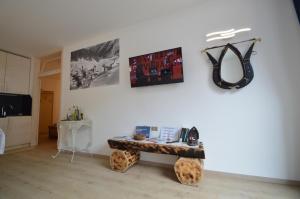 Ary Holiday Home Ski , Bike & Walk