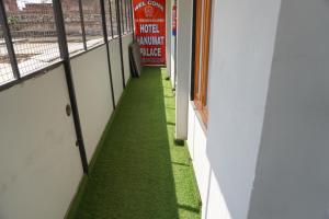 Hotel Hanumat Palace-300 meter Jaipur junction & 1km Sindhi camp bus stand