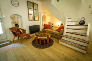 Cadenet village house - 4 to 6 people