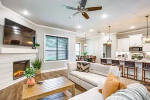 Peaceful Flint Home, Close to Lake Palestine! - Flint