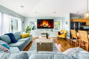 Free Heated pool, Views, Volleyball, Pets - Waves