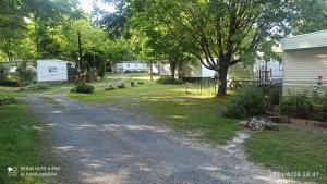 Campings Mobil home dans camping calme proche plage : photos des chambres