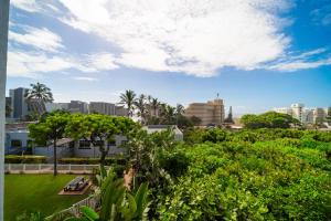 19 La Pirogue - Sophisticated Seaside Escape