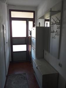 Lush Garden Villa Close to Airport with Hi-Speed Wifi