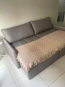 Aconchegante, novinho, com garagem, 400m da praia