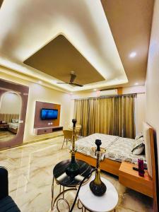 Jeetu studio apartment