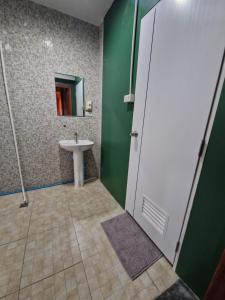 Bonanza Patong Beach II Red Room