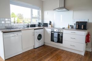 Drumbarna Hideaway with Hot Tub